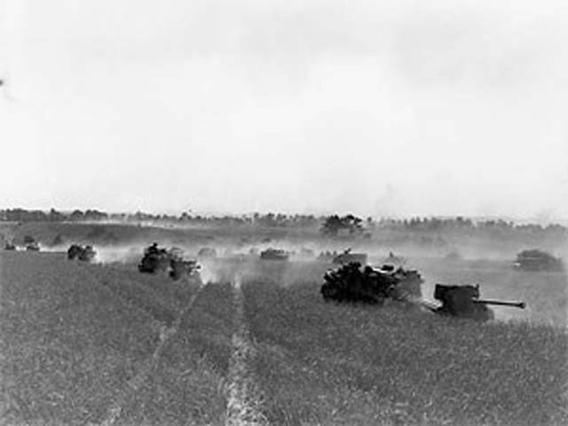 Canadian forces moving toward Falaise