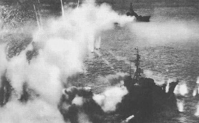 Torpedo Boat <i>T-24</i> under attack