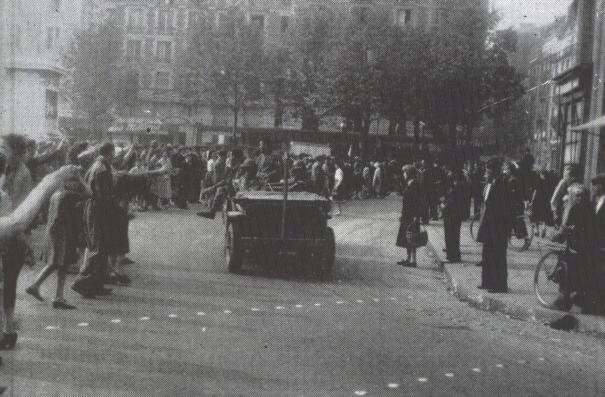 US 4th Infantry Division Jeep Passes through Paris