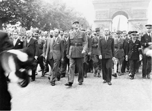 Gen de Gaulle and His Entourage