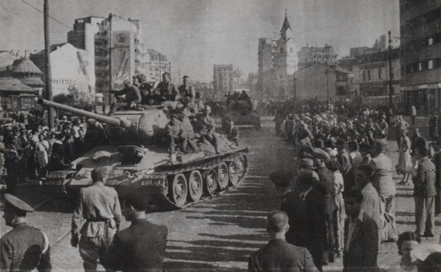 Soviet Tanks in Bucharest