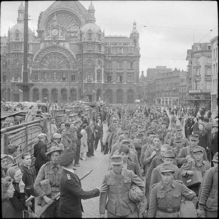 German POWs in Antwerp