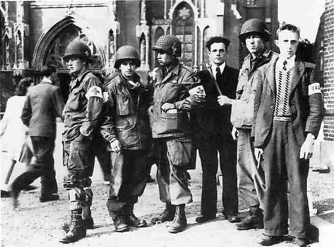 US troops and Dutch Resistance Fighters