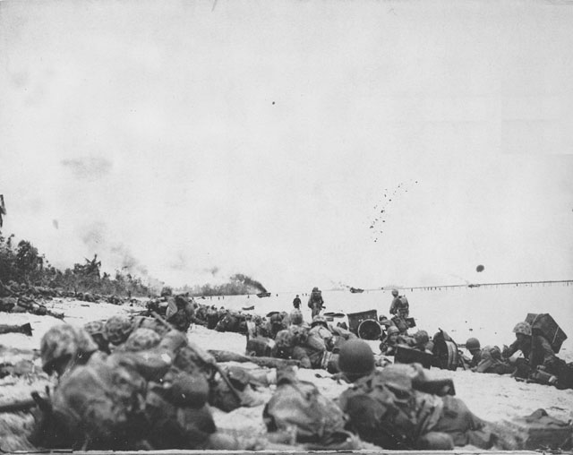 US Marines on Peleliu