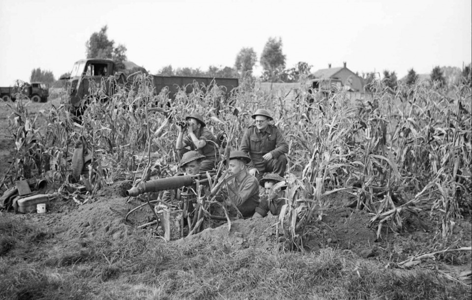 A Vickers Machine-gun Team