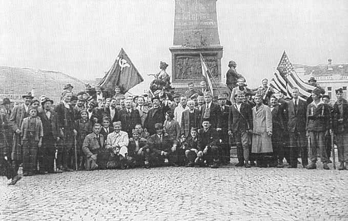 Chetniks in liberated Krusevac, Serbia