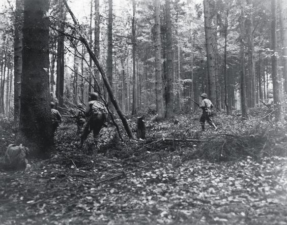 US Troops in the Hrtgen Forest