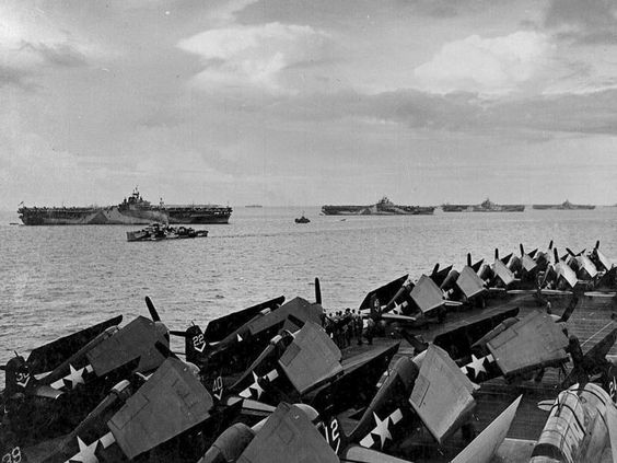 <i>Ticonderoga</i> Entering Ulithi Lagoon