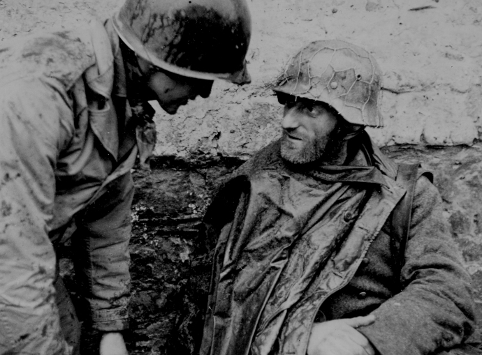 US Soldier Speaking to German POW