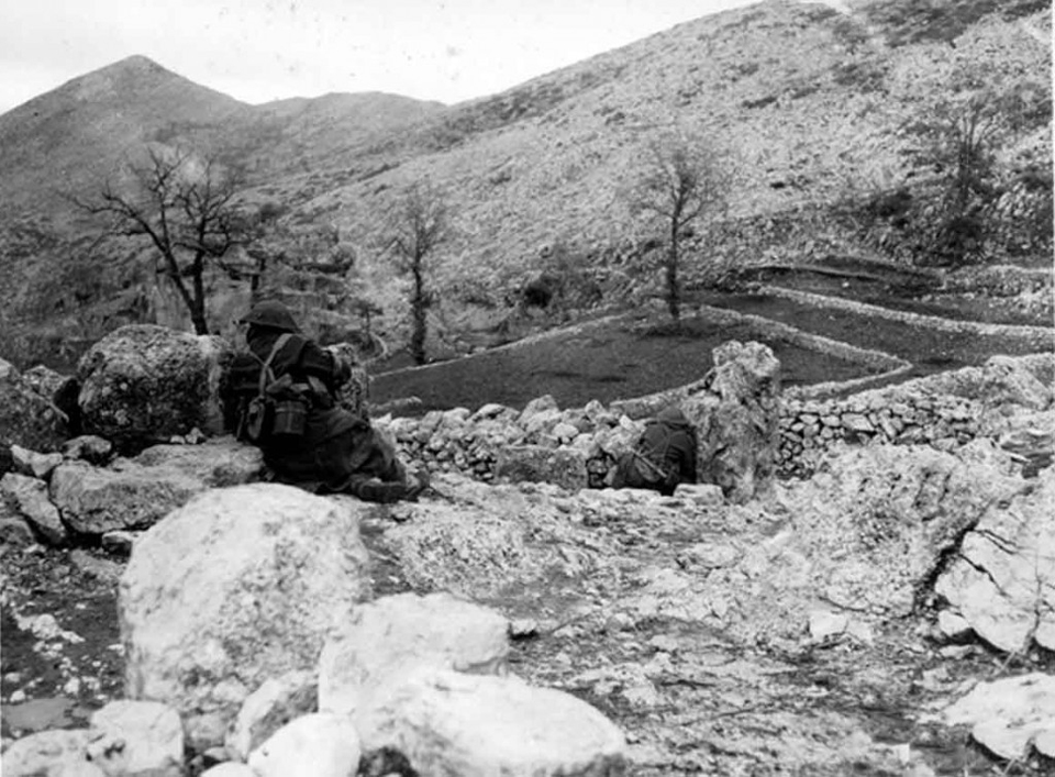 British Patrol Takes Quick Cover