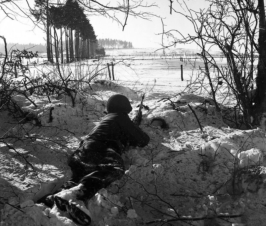 101st Airborne Surrounded at Bastogne