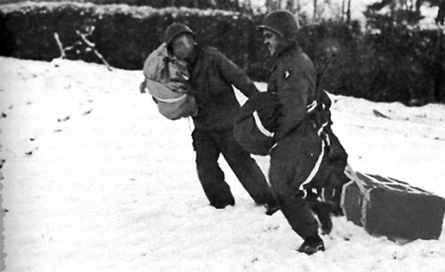 Airborne Personnel Retrieve Supply Container