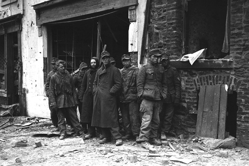 Captured Germans in Bastogne