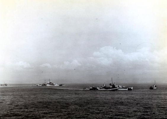 <i>USS Walke</i> and <i>USS Mississippi</i>