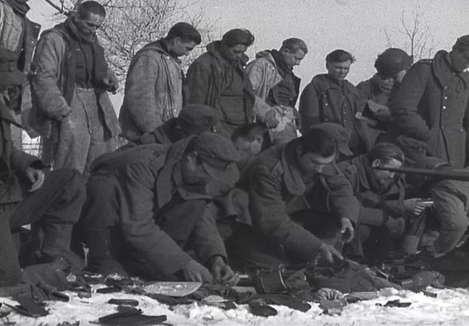 German POWs in the village of Berl