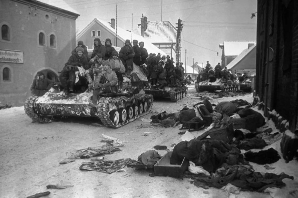 Soviet Troops Occupy Mhlhausen