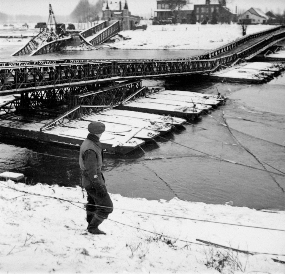 Bailey Rridge over the River Maas