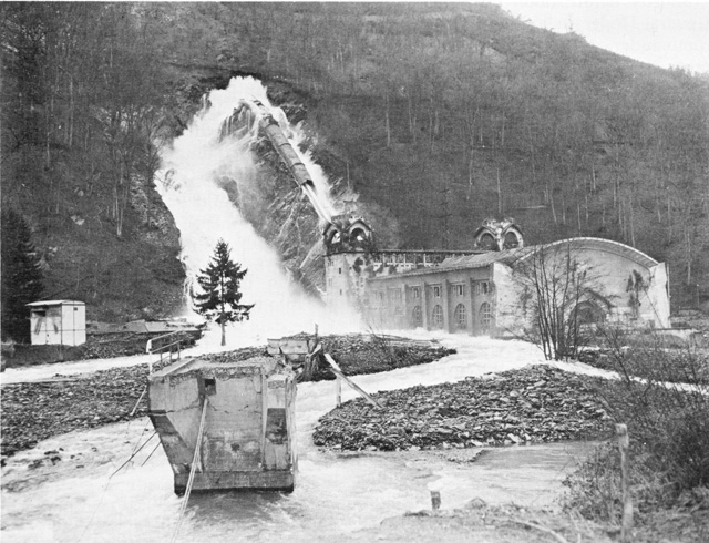 Damage to the Schwammenauel Dam