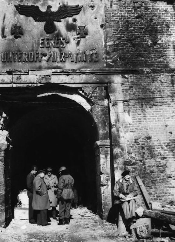 British and US Troops Greet Each Other