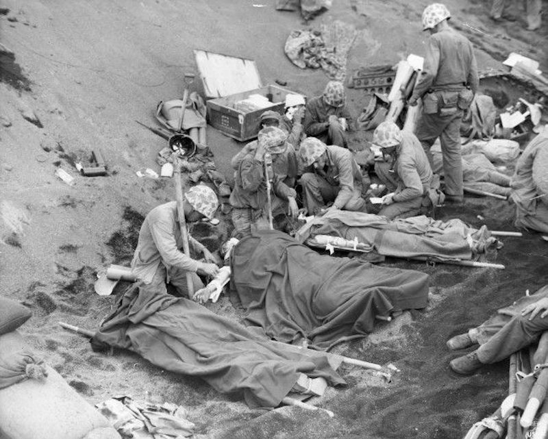 Treating Wounded US Marines