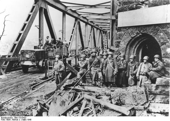 US Troops on Ludendorff Bridge