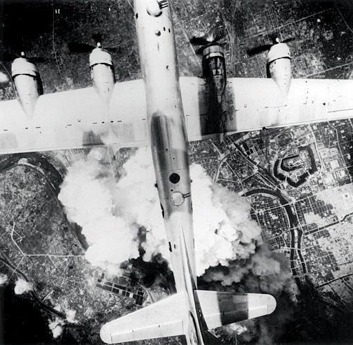 B-29 Firebombing Tokyo
