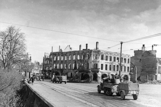 US Army Vehicles South of Darmstadt