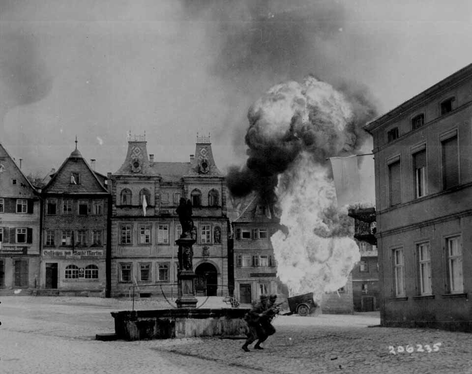 burning fuel trailer in Kronach