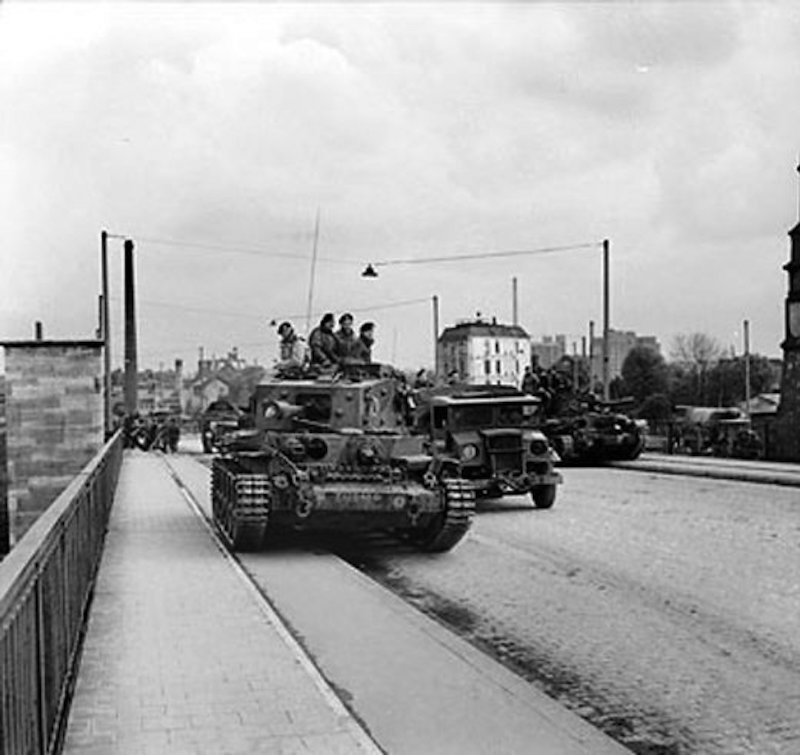 Cromwell Tanks in Hamburg