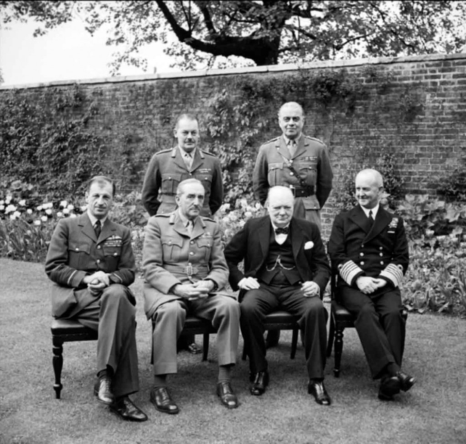 Churchill with the Chiefs of Staff