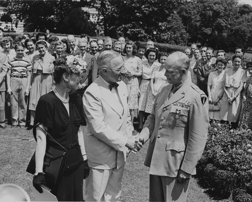 Eisenhower Receiving Distinguished Service Medal